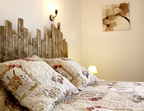 tête de lit pour louer une chambre